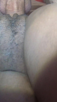 Scopata interrazziale e creampie dilettante