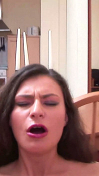 Luiza Fisting Herself Peeing and Getting Fisted