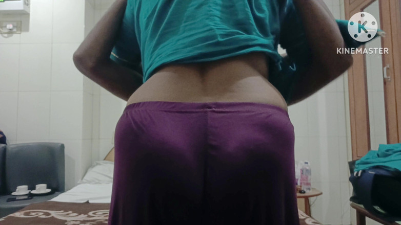 Poojakabir: यूटू के जंगल में दूसरे मर्द से मेरी बीबी चुदे मुझे देख रहे हैं My Wife Is Getting Fucked by Another Man