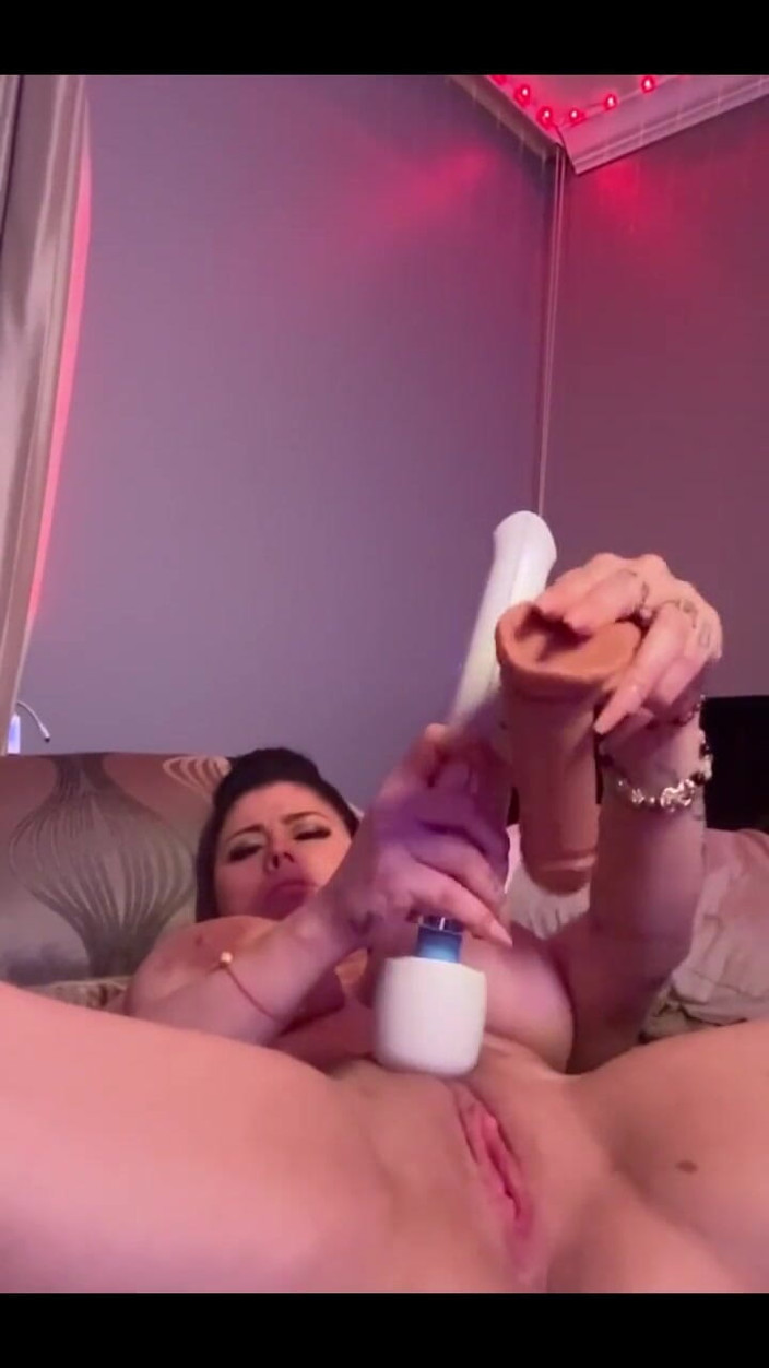 MariieMonetx: Kongkek dildo saya menjadi miang