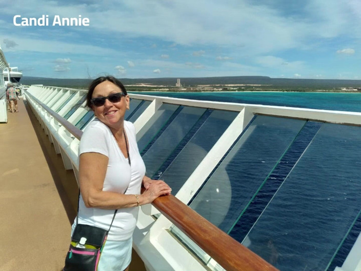 Candi Annie: Caribbean Cruise with Sexy GILF MILF Candi Annie