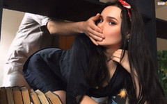 Candy_Milady: Stiefmutter steckt in einem lager - sie trägt kein höschen speziell