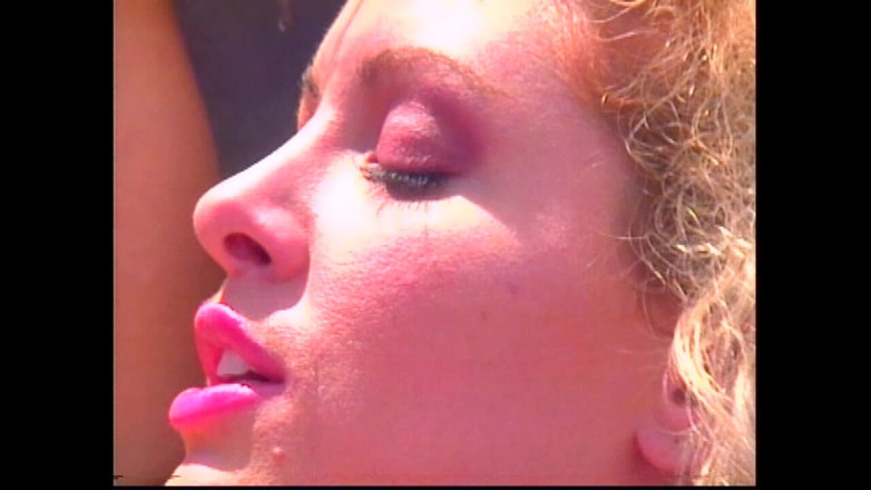 Vintage Megastore Full hd: Ayam Besar Untuk Bibir Berambut Perang Seksi