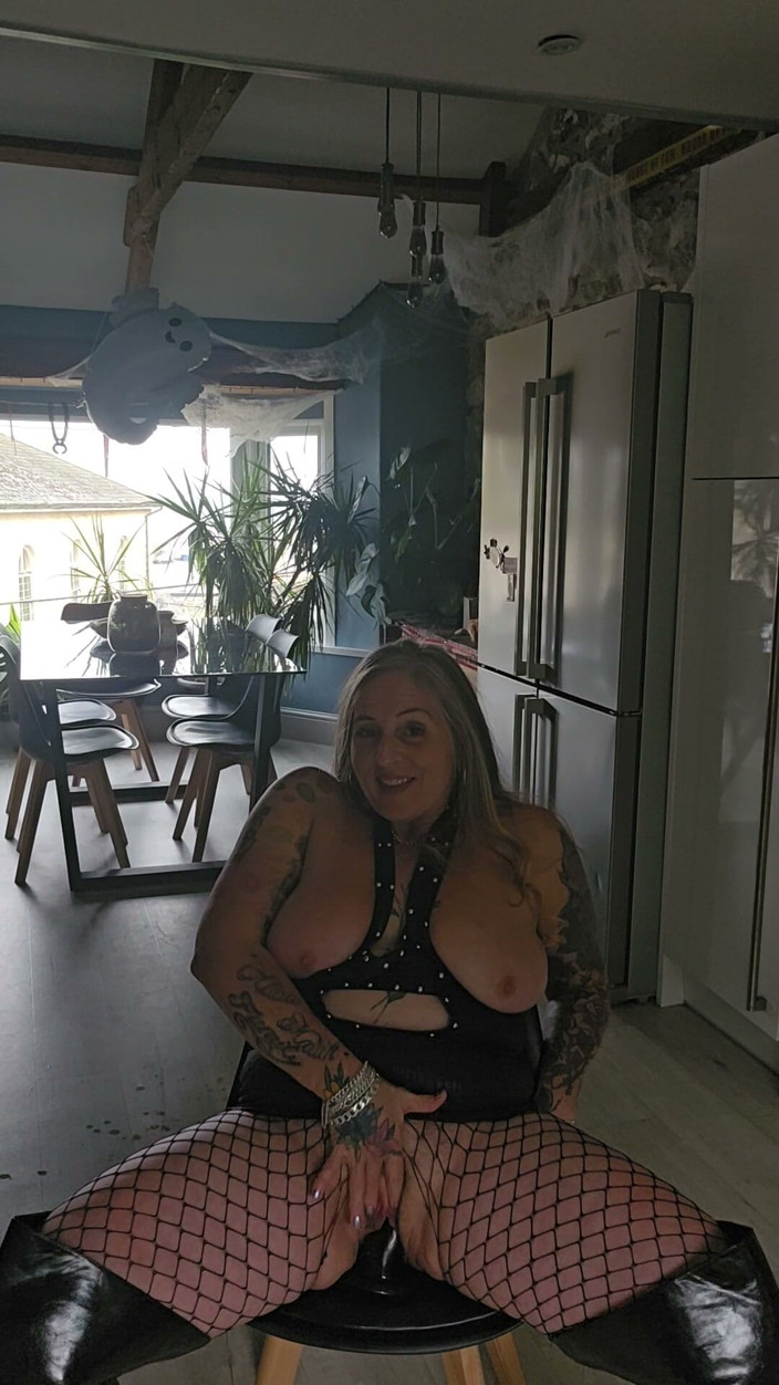 Kitty James: Tea Anyone?