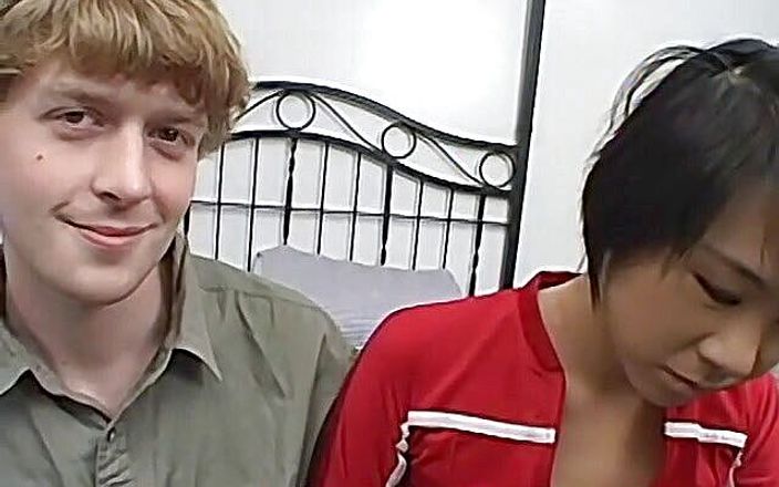 Homegrown Asian: Tammy e Roger se revezam