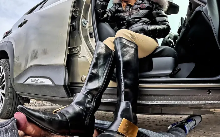 Mistressyammyboots: I Want You to Dream About My Soles and Boots