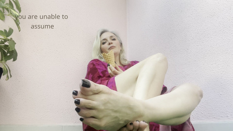 Empress Bella Sadic: Empressbellasadic成熟的脚底让你虚弱