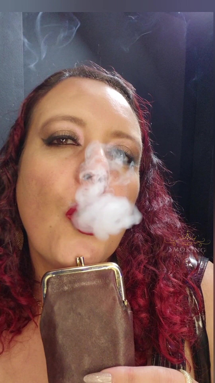 Lilli Cukierek Cox: Feel My Smoke
