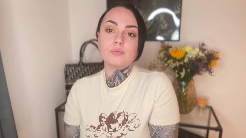 Miss Valentina: 従順な彼氏に寝取られる