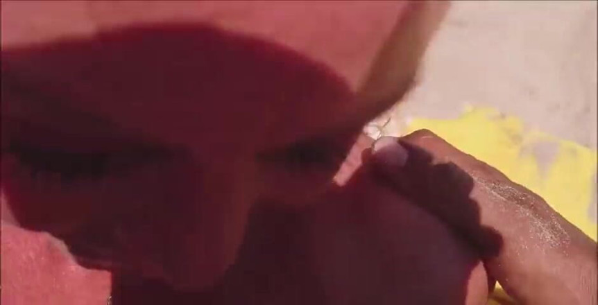 Natalie K: ビーチファック裸と見知らぬ人の砂丘として彼はファックし、彼の大きなコックで私の中に絶頂