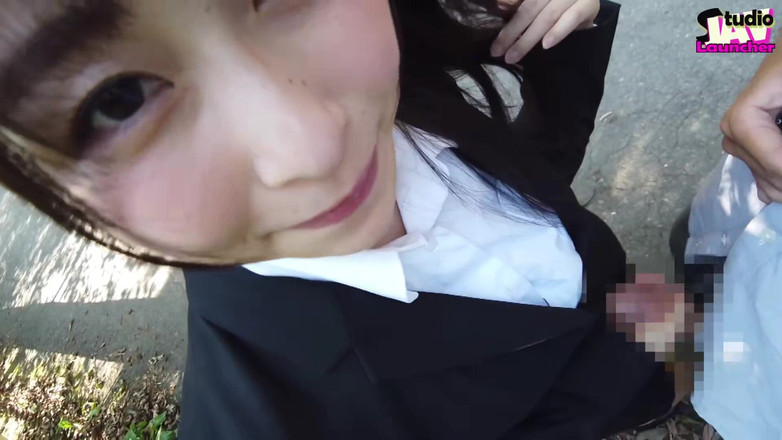 Studio JAV Launcher: Kantoor heat-a recruit-stijl muze mixt haar zoete stem met een...