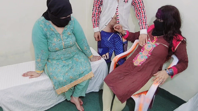 Netu: 인도 무슬림 핫한 바비 2인의 멋진 쓰리섬 애널 섹스