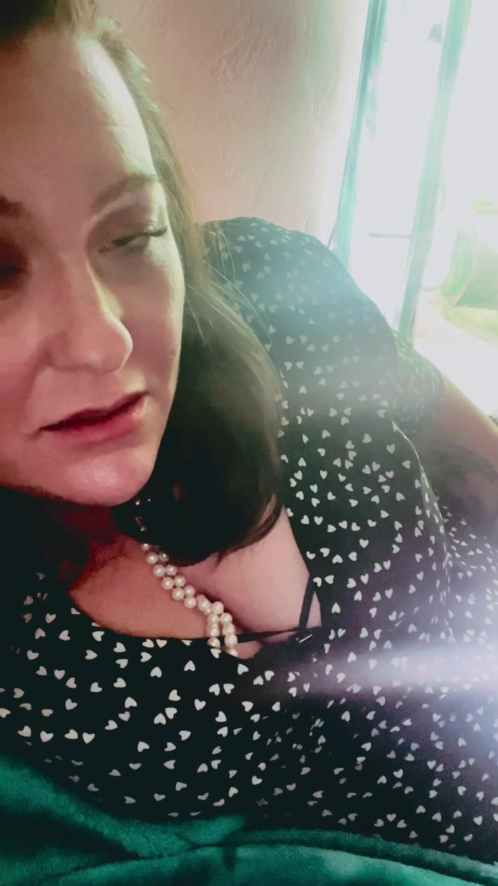 SanDiego8383: Hotwife Geständnis: neckt meinen cuck mit bbc-fantasien