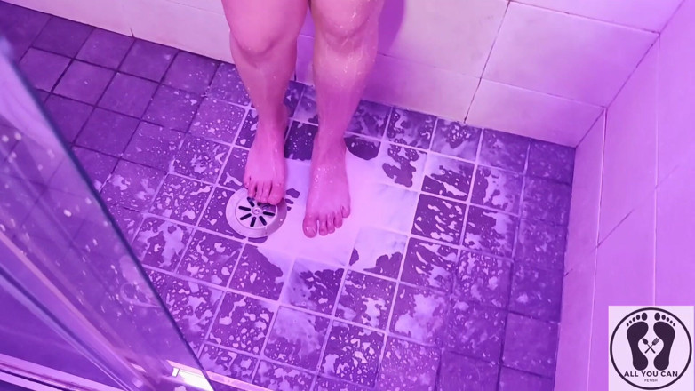 All You Can Fetish: Vòi hoa sen đầy sữa ướt át và lộn xộn khắp người tôi...