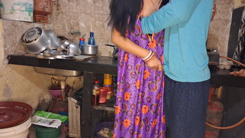 Shima kumari44: Villaggio indiano desi bhabhi e Devar cazzo duro in cucina...