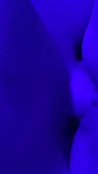 Menggoda dan menyenangkan