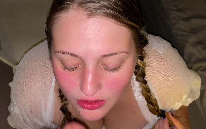 DaddysLittleSluts: Proszę, spust na moją twarz. BBW błaga o spust twarzy