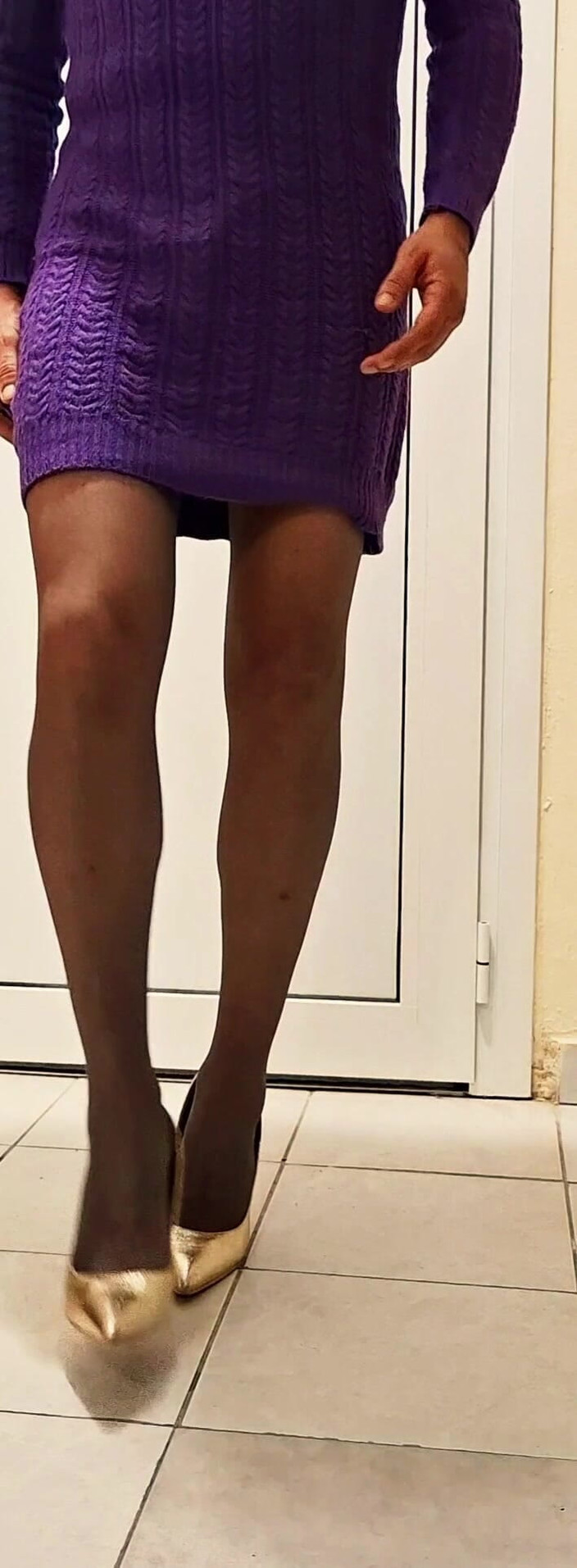 covo_sissy_cross: Gara-gara udah kelewat memekku!