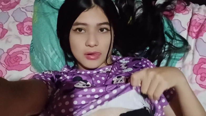 Yuli and tony: A Rich Female Orgasm with My New Pajamas. I Get...