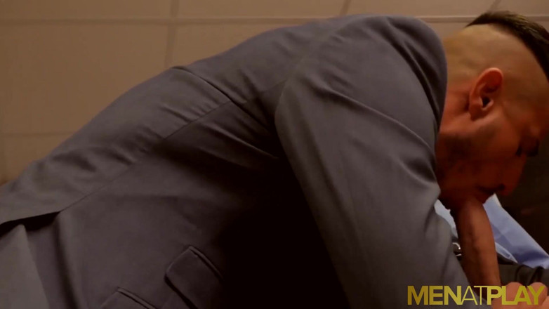 Menat Play: MENATPLAY Colegas Geordie Jackson e Klein Kerr fodem anal