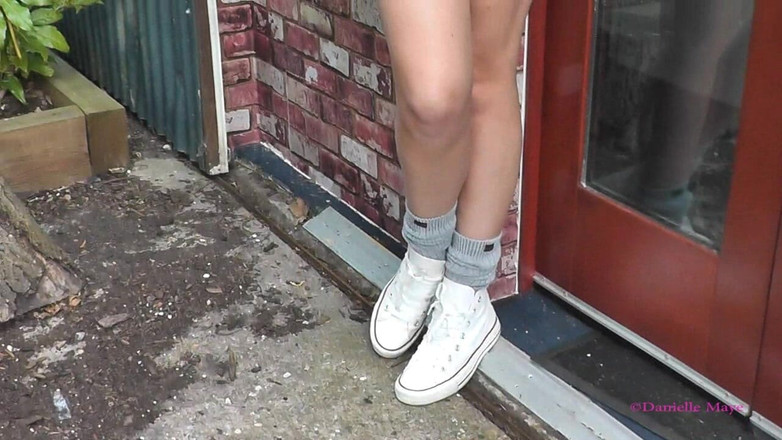 Danielle Maye: Fag Break