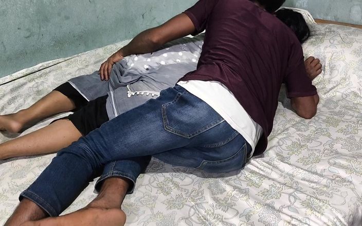 SAFI-SEXY: Mi tía caliente abracé a mi tía después de follar...