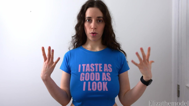 ElizaTheModel: Prueba de camiseta en desafío de paja