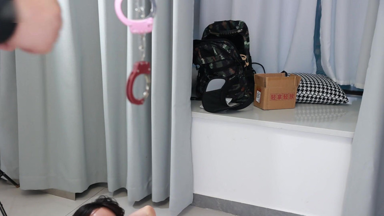 Asian bondage: Barefoot Girlfriend, Thumb Cuffs, Hanging Her Beautiful Barefoot for 40 Minutes