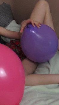 Teen Babe Ballon Fucking