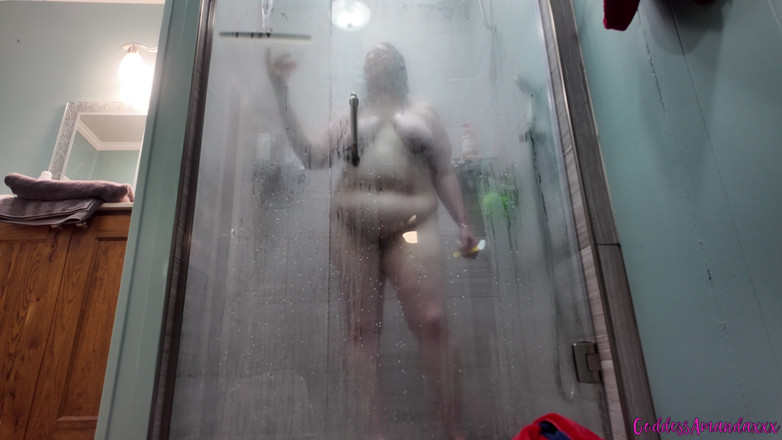 Goddess Amanda: Sexy Gordinha Amanda Provocando No Chuveiro