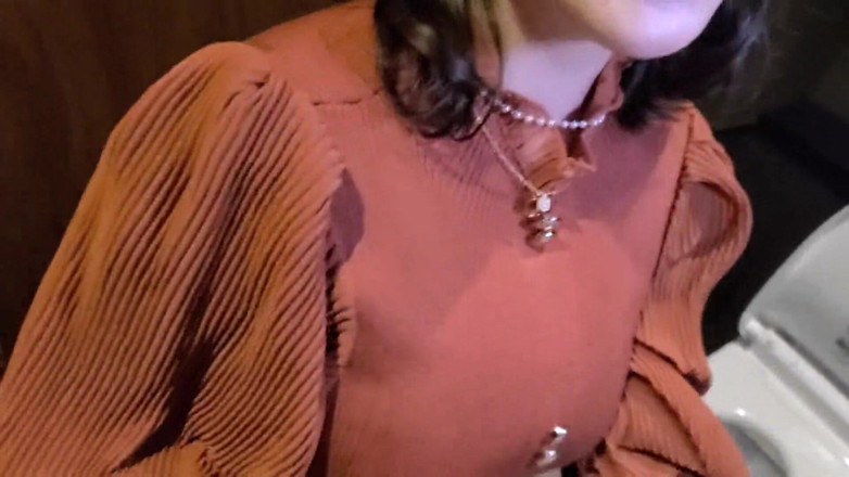 DOC channel: Partie 1 : un god-cul légendaire descend la reine absolue du désir...