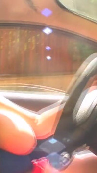 Oben-ohne-Autofahren