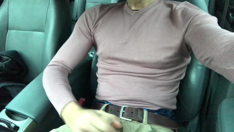 TJenner: Quente masturbando no meu carro e estacionamento, flacidez, jeans boxers