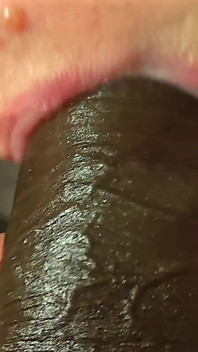 Melhor deglutição de boquete de close-up, grande gorda gordinha milf chupando pau preto, recebendo cargas de porra na boca