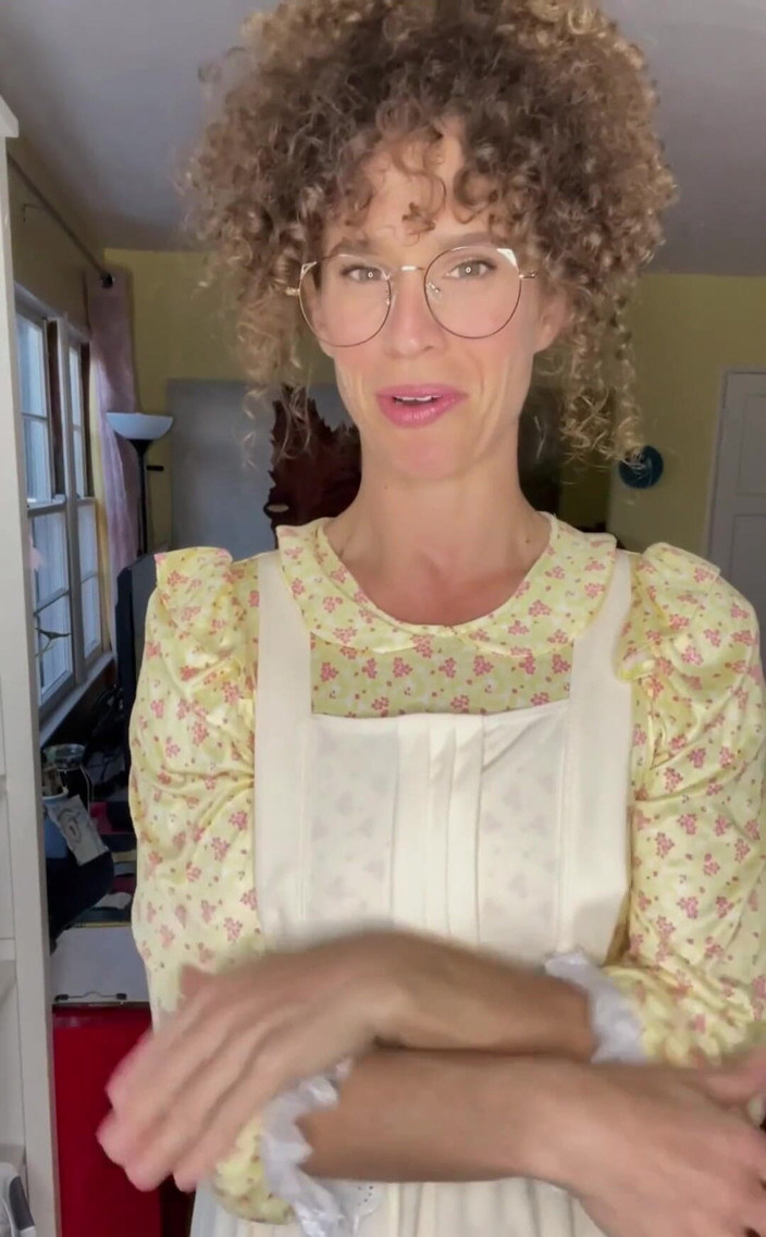 VibeWithMommy: Oh, mai multă distracție cu mama vitregă adevărată, în curând!
