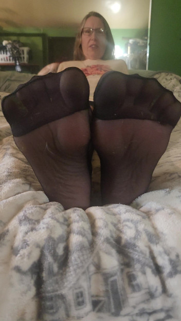 Goode Girl: Goode Girl Nylon Fotdyrkan JOI POV