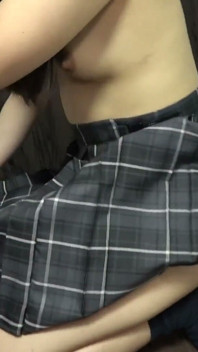이웃에 사는 소녀와 노인의 금기 관계