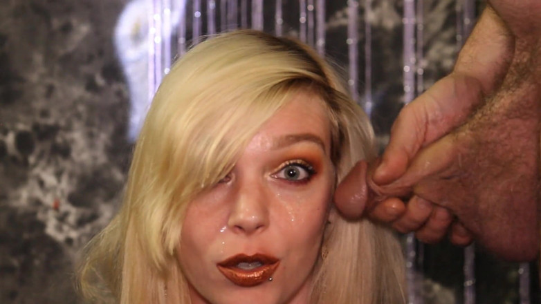 GamerGirlRoxy: Sperma auf meine metallen lippen: sechs ladungen