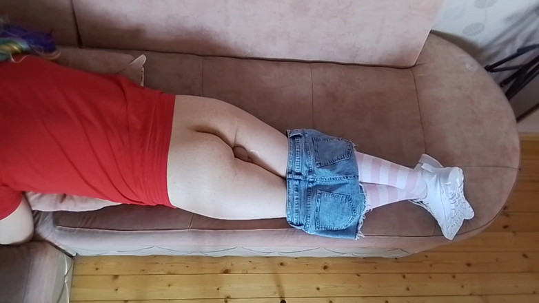 Kitty_Cross: 滑らかな肌と罪深い考え