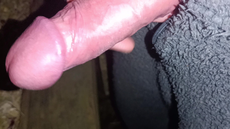 Rockardglans: Noaptea în aer liber Onesie Wank, Prim-plan tachinare și cumming - Rockard Daddy