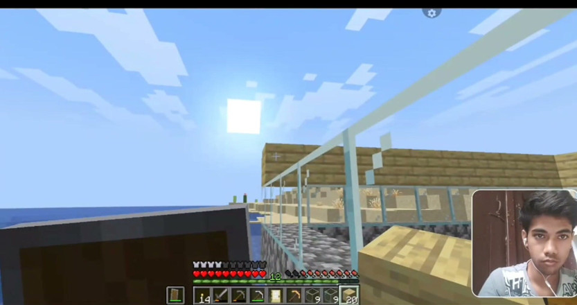 Julie games: First Time Build in Minecraft