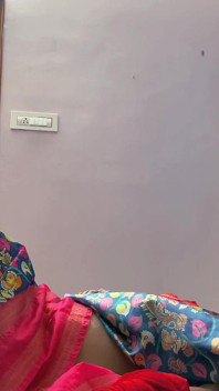 Omg! o tânără era singură acasă în timp ce soțul ei era plecat, ca să vadă ce se întâmplă în continuare