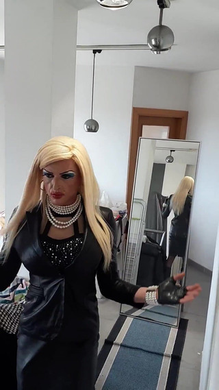 Tatiana Zorrita: 片段 81