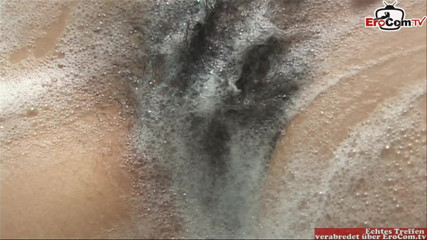 EroCom: Hairy girl with nice tits masturbates in the bathtub