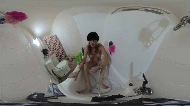 Lizzy Yum: Lizzy Yum VR listopad 2025 Post Op Shemale masturbuje # 25