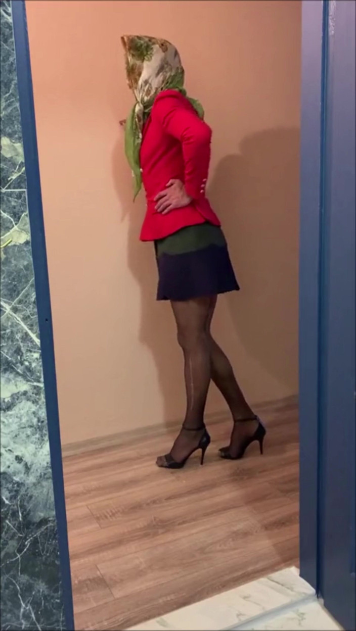 cd_aysemmm: 我性感的头巾继母