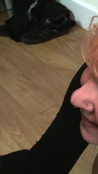 Very Horny Lady From the UK Getting Cum All Over Her Face