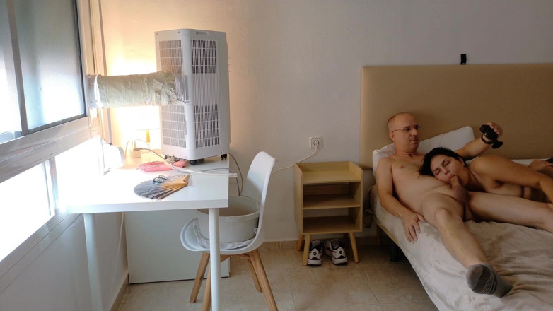 Scarletttejones: 입에 사정한 장면의 비하인드 스토리