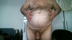 Coach Karl dude lodge: Coach Karl wrijven na buik en tepel