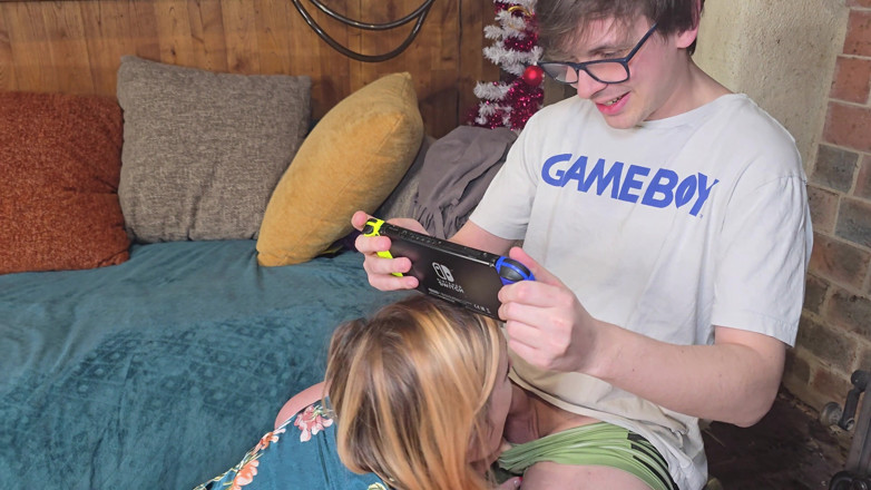 Sexymarghot: Gameboyplay and Fuck with My Stepson